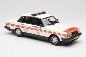 Volvo 240 GL Politie Netherlands Minichamps 1:18 155171498 Diecast — photo 4 of 6