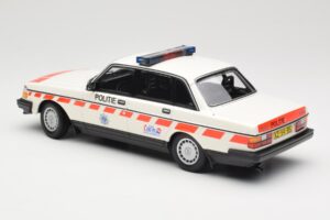 Volvo 240 GL Politie Netherlands Minichamps 1:18 155171498 Diecast — photo 5 of 6
