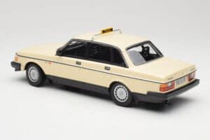 Volvo 240 GL Taxi Minichamps 1:18 155171494 Diecast — photo 5 of 6