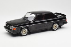 Volvo 240 Turbo Black Custom IXO 1:18 18CMC178 Diecast