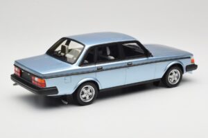 Volvo 244 Turbo Light Blue DNA 1:18 DNA000135 Diecast — photo 2 of 6