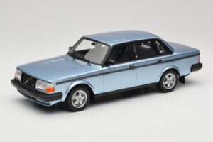 Volvo 244 Turbo Light Blue DNA 1:18 DNA000135 Diecast