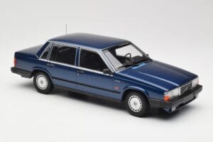 Volvo 740 GL Dark Blue Metallic Minichamps 1:18 155171701 Diecast — photo 4 of 6