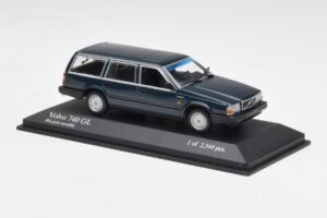 Volvo 740 GL Estate Blue Green Metallic Minichamps 1:43 943171713 Diecast — photo 3 of 4