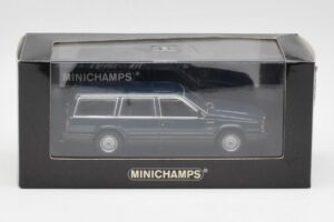 Volvo 740 GL Estate Blue Green Metallic Minichamps 1:43 943171713 Diecast — photo 4 of 4