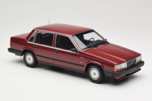 Volvo 740 GL Red Minichamps 1:18 155171704 Diecast — photo 4 of 6