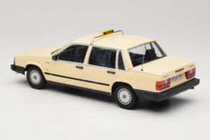 Volvo 740 GL Taxi Germany Minichamps 1:18 155171792 Diecast — photo 5 of 6
