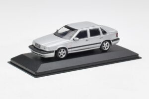 Volvo 850 Silver Minichamps 1:43 430171402 Diecast — photo 2 of 4