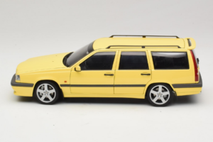 Volvo 850 T-5R Estate Cream Yellow AUTOart 1:18 79506 Diecast — photo 4 of 8