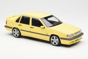 Volvo 850 T-5R Yellow AUTOart 1:18 79501 Diecast — photo 6 of 8