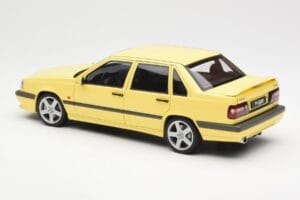 Volvo 850 T-5R Yellow AUTOart 1:18 79501 Diecast — photo 7 of 8