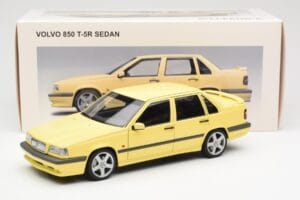 Volvo 850 T-5R Yellow AUTOart 1:18 79501 Diecast — photo 8 of 8