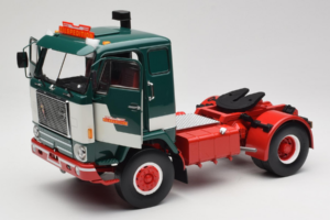 Volvo F88 Bilspedition Green White MCG 1:18 MCG18139 Diecast — photo 2 of 8
