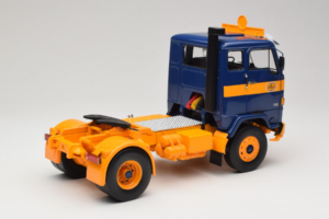 Volvo F88 Dark Blue Yellow MCG 1:18 MCG18140 Diecast — photo 3 of 8