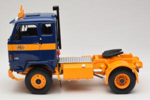 Volvo F88 Dark Blue Yellow MCG 1:18 MCG18140 Diecast — photo 4 of 8