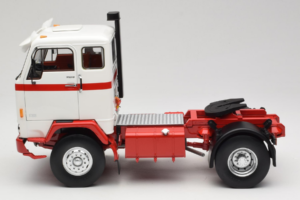 Volvo F88 White Red MCG 1:18 MCG18141 Diecast — photo 4 of 8