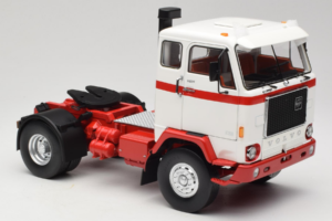 Volvo F88 White Red MCG 1:18 MCG18141 Diecast — photo 6 of 8