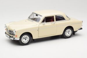 Volvo P121 Amazon White Revell 1:18 08866 Diecast
