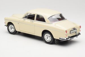 Volvo P121 Amazon White Revell 1:18 08866 Diecast — photo 7 of 8