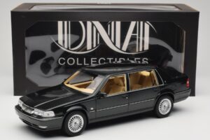 Volvo S90 Royal Green DNA 1:18 DNA000090 Diecast — photo 6 of 6