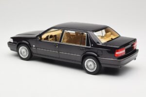 Volvo S90 Royal Violet DNA 1:18 DNA000089 Diecast — photo 5 of 6