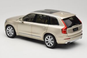 Volvo XC90 Luminous Sand Yellow Paudi Model 1:18 9430841 Diecast — photo 7 of 8