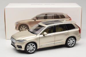 Volvo XC90 Luminous Sand Yellow Paudi Model 1:18 9430841 Diecast — photo 8 of 8