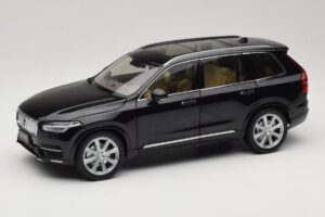 Volvo XC90 Onyx Black Paudi Model 1:18 9430842 Diecast