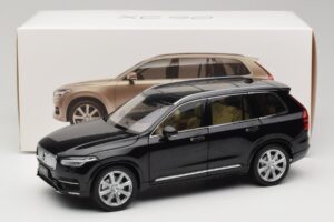 Volvo XC90 Onyx Black Paudi Model 1:18 9430842 Diecast — photo 8 of 8