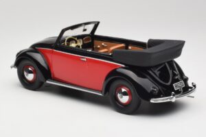 Volkswagen Beetle Convertible Black & Red Minichamps 1:18 107054132 Resin — photo 5 of 6