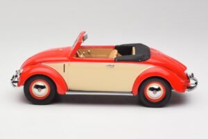Volkswagen Beetle Hebmuller Convertible Red & Cream Minichamps 1:18 107054231 Resin — photo 3 of 6