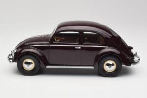 Volkswagen Beetle Ruby Red Minichamps 1:18 107054002 Resin — photo 3 of 6