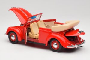 Volkswagen Cabriolet Ruby Red Maisto 1:18 32826 Diecast — photo 5 of 8