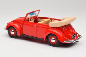 Volkswagen Cabriolet Ruby Red Maisto 1:18 32826 Diecast — photo 7 of 8