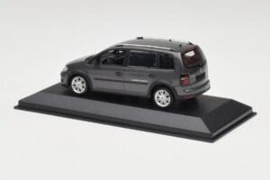 Volkswagen Cross Touran Platinum Grey Minichamps 1:43 400056170 Diecast — photo 3 of 4
