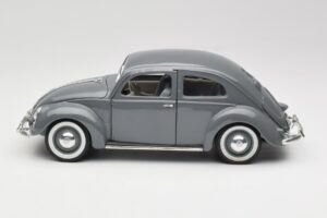 Volkswagen Export Sedan Agave Grey Maisto 1:18 100299 Diecast — photo 4 of 8