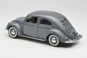 Volkswagen Export Sedan Agave Grey Maisto 1:18 100299 Diecast — photo 7 of 8