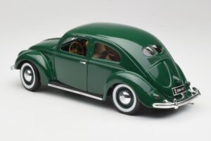 Volkswagen Export Sedan Beryl Green Maisto 1:18 31820 Diecast — photo 7 of 8
