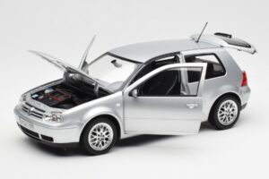 Volkswagen Golf Mk5 GTI Silver Norev 1:18 188570 Diecast — photo 2 of 8