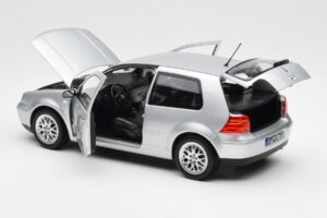 Volkswagen Golf Mk5 GTI Silver Norev 1:18 188570 Diecast — photo 5 of 8