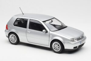 Volkswagen Golf Mk5 GTI Silver Norev 1:18 188570 Diecast — photo 6 of 8