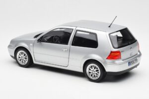 Volkswagen Golf Mk5 GTI Silver Norev 1:18 188570 Diecast — photo 7 of 8