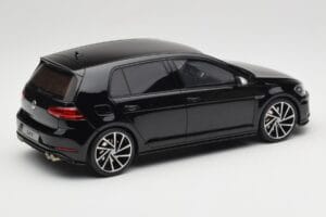 Volkswagen Golf R Mk7 Deep Black Otto 1:18 OT417 Resin — photo 2 of 6