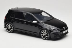 Volkswagen Golf R Mk7 Deep Black Otto 1:18 OT417 Resin — photo 4 of 6