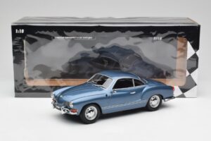 Volkswagen Karmann Ghia Coupe Neptune Blue Minichamps 1:18 155054022 Diecast — photo 6 of 6