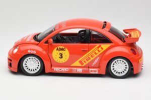 Volkswagen New Beetle Cup Bburago 1:18 3329 Diecast — photo 4 of 8