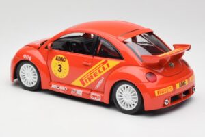 Volkswagen New Beetle Cup Bburago 1:18 3329 Diecast — photo 7 of 8