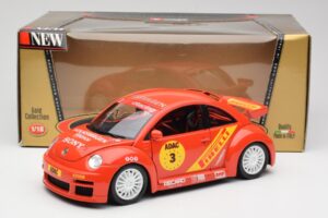 Volkswagen New Beetle Cup Bburago 1:18 3329 Diecast — photo 8 of 8