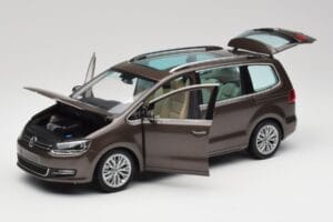 Volkswagen Sharan 7N Oak Brown Metallic Minichamps 1:18 110051001 Diecast — photo 2 of 8