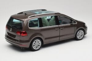Volkswagen Sharan 7N Oak Brown Metallic Minichamps 1:18 110051001 Diecast — photo 3 of 8